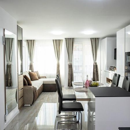 Апартамент За Гости Ивви-1 Apartment Burgas Bagian luar foto