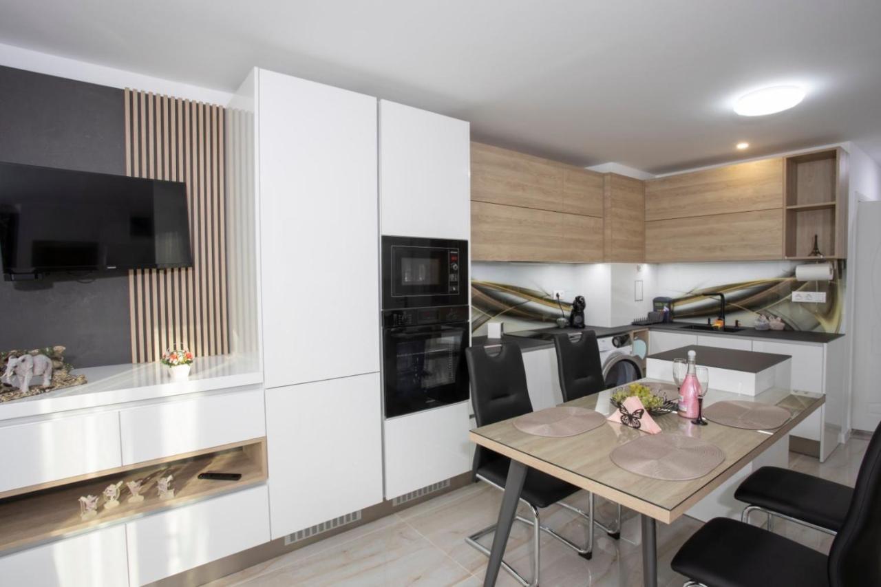 Апартамент За Гости Ивви-1 Apartment Burgas Bagian luar foto